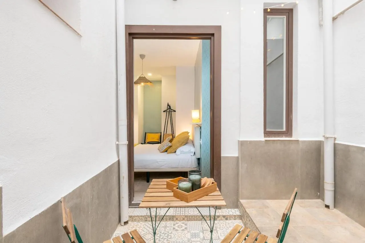 Apartamentos Luna Suites Palacio Dorita Granada 0*,  Spain