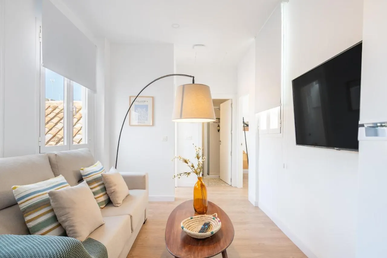 Apartamentos Luna Suites Palacio Dorita Granada 0*,