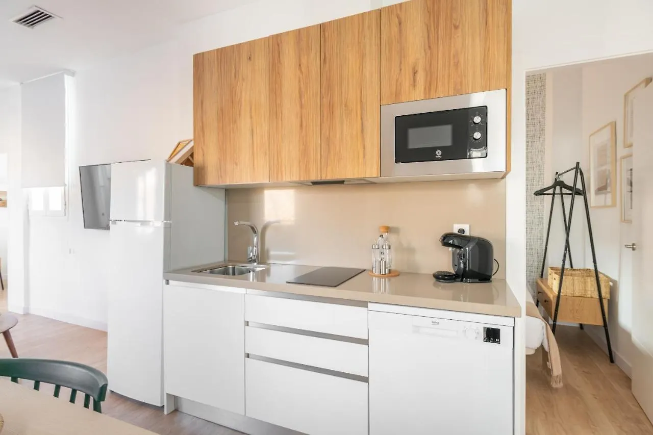 גרנדה Apartamentos Luna Suites Palacio Dorita 0*,  ספרד
