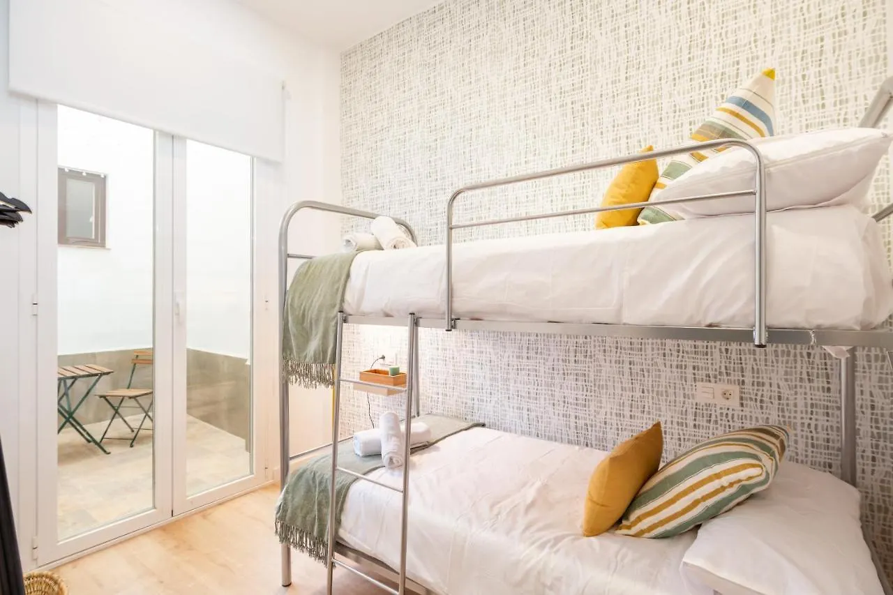 דירה גרנדה Apartamentos Luna Suites Palacio Dorita