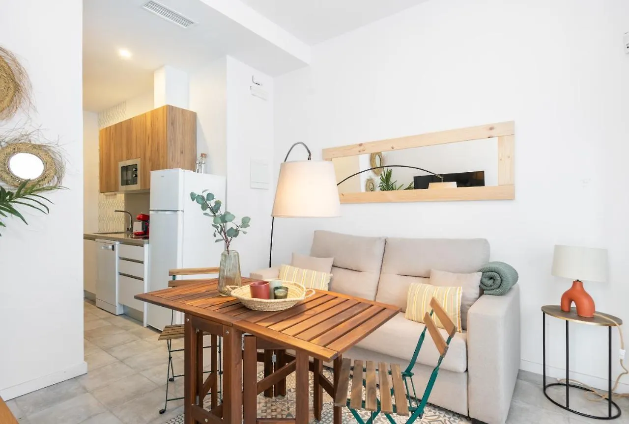 גרנדה Apartamentos Luna Suites Palacio Dorita ספרד