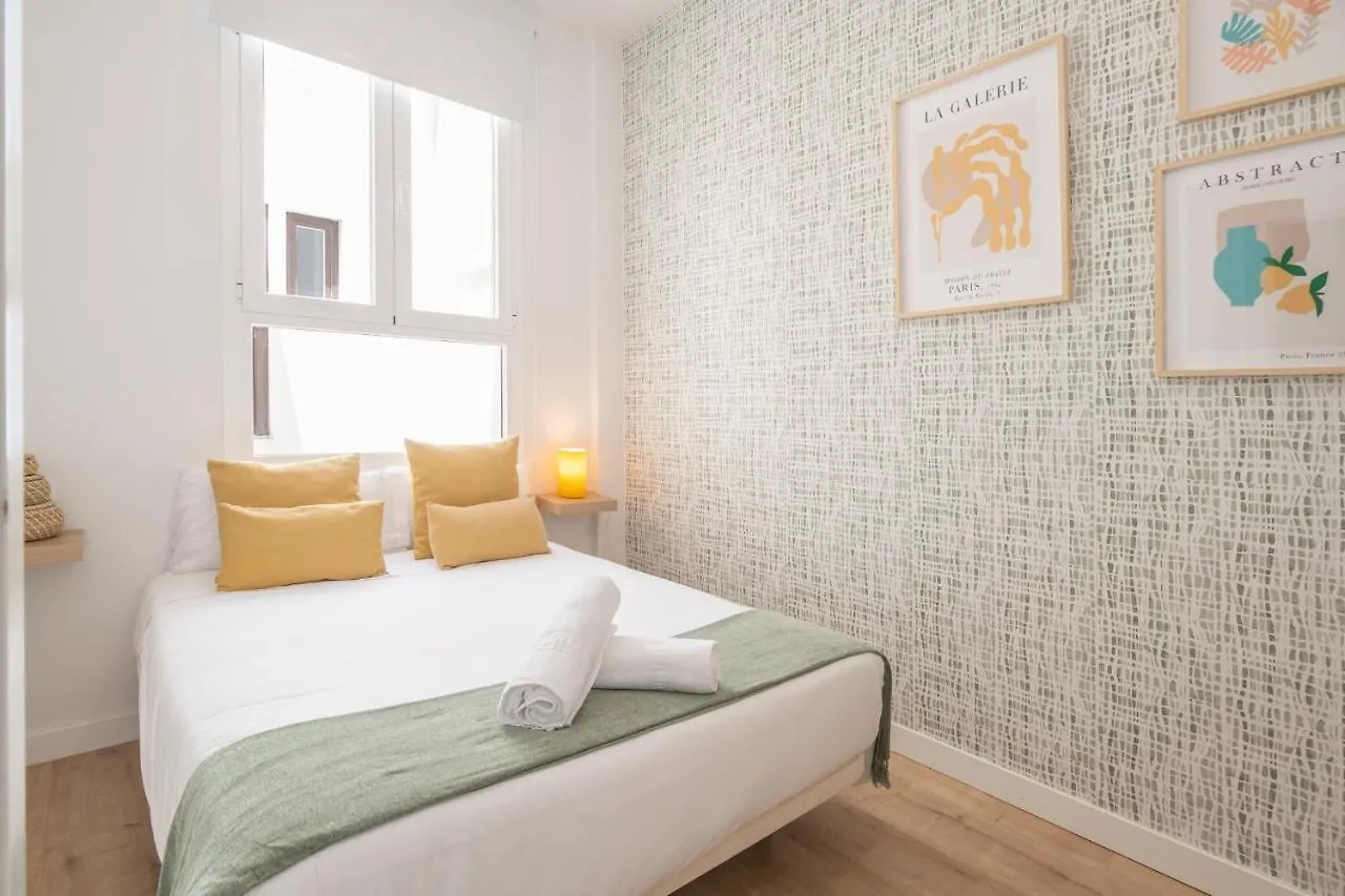 Apartamentos Luna Suites Palacio Dorita Granada 0*,