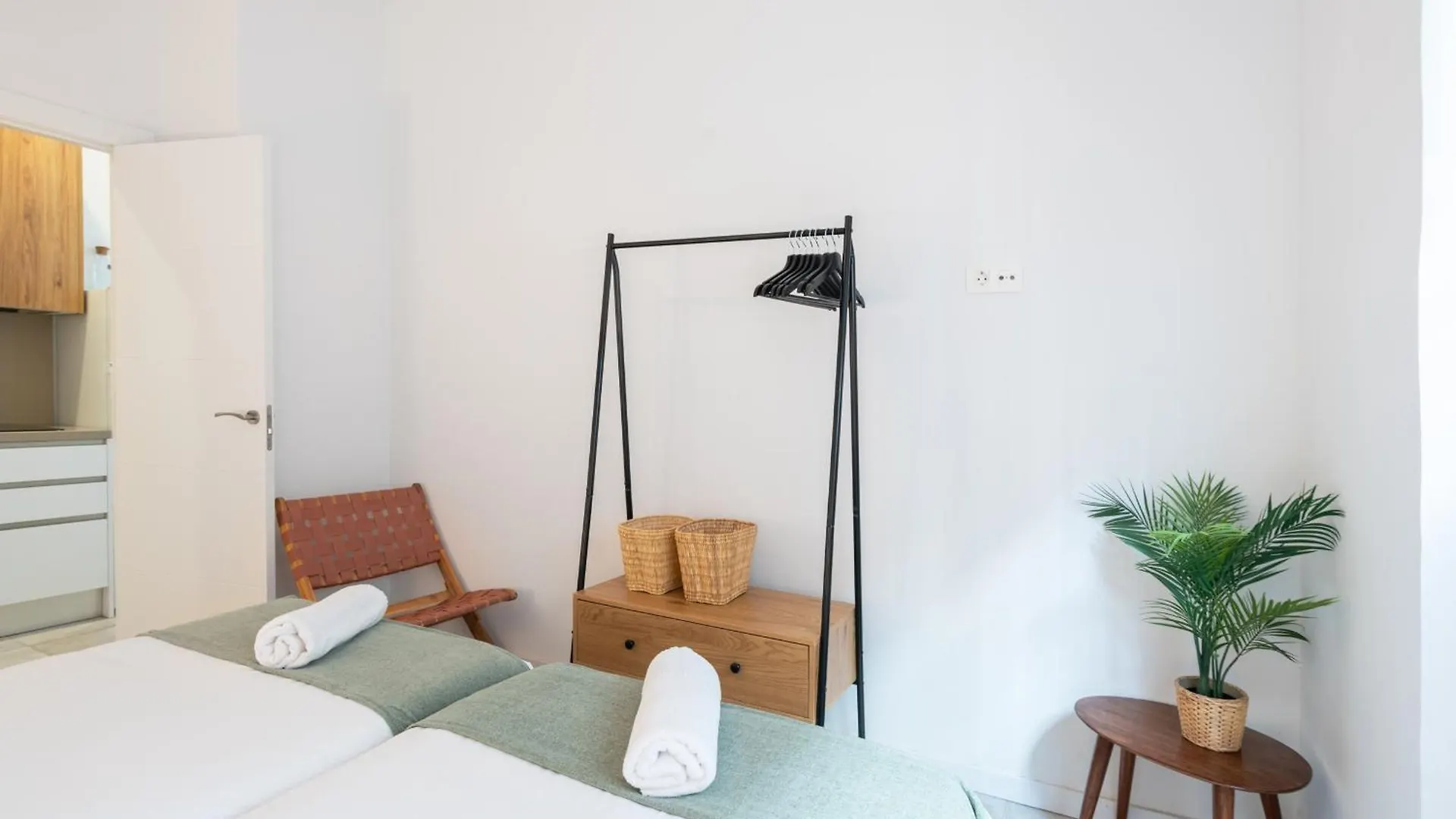 דירה גרנדה Apartamentos Luna Suites Palacio Dorita
